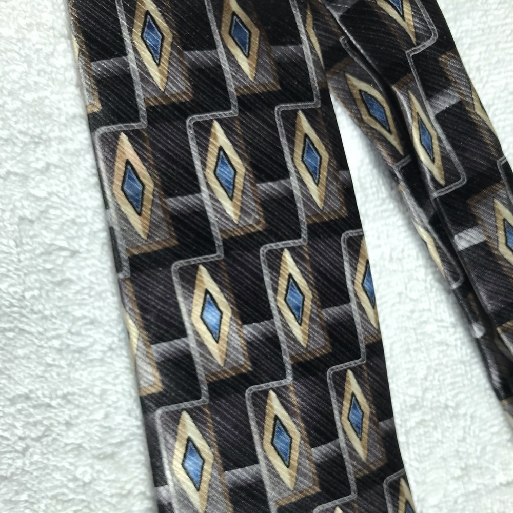 Class Club Tie - Picture 6 of 6